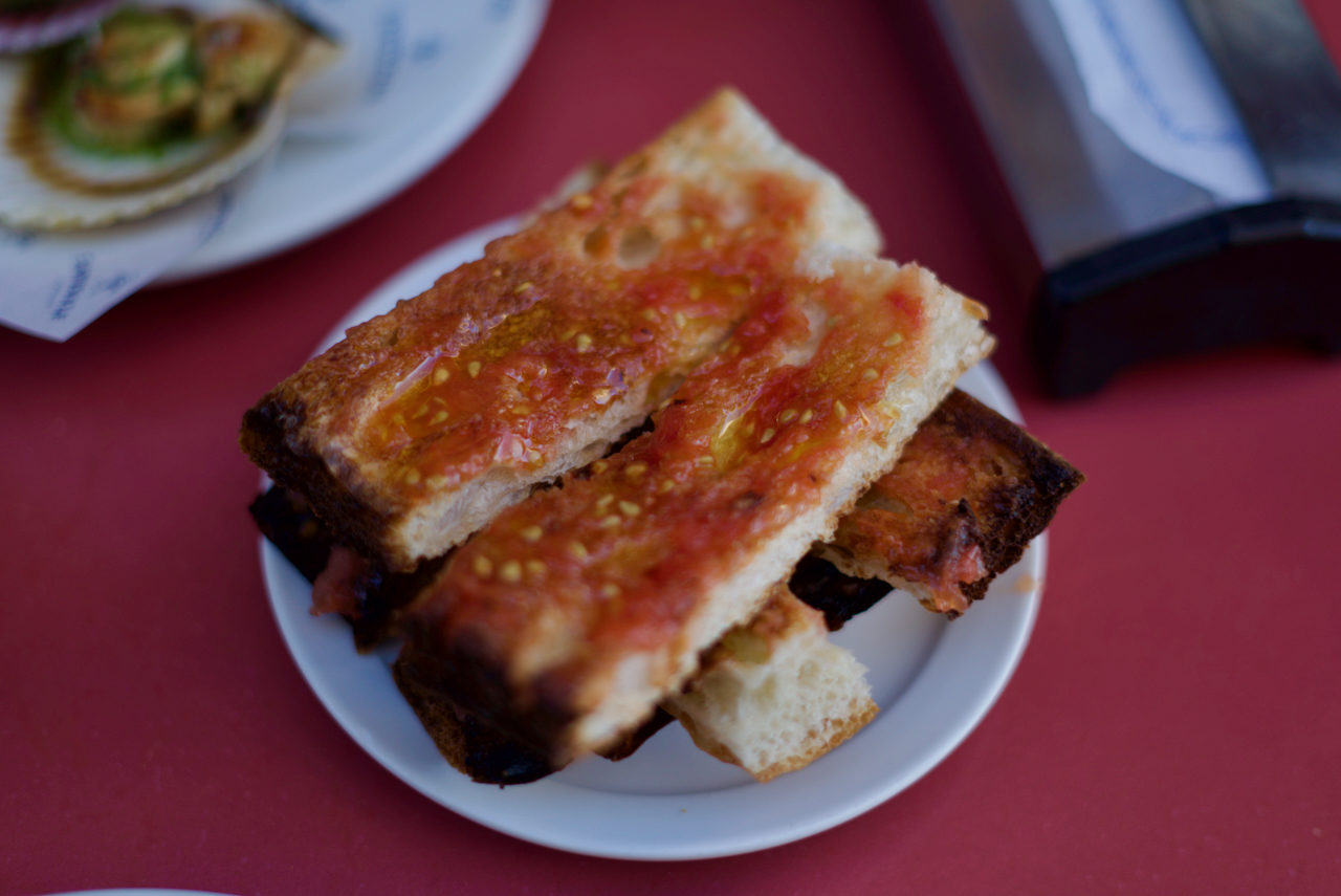 Toast with grated tomato on top